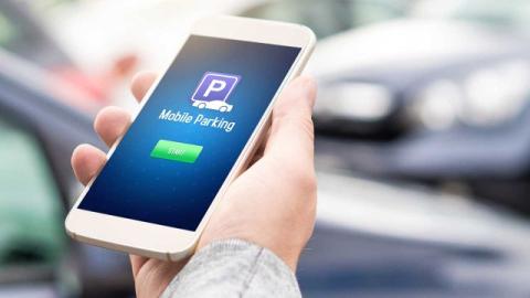 Smartphon per pagare il parcheggio